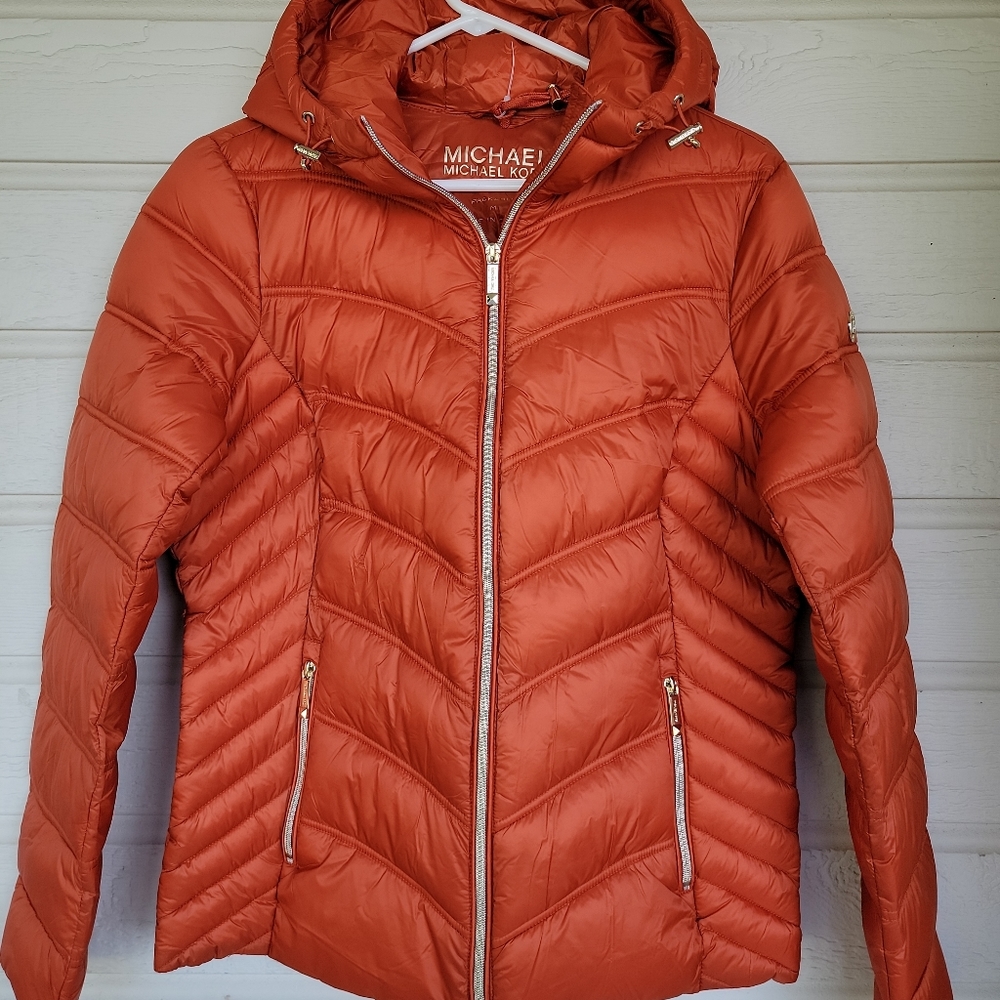 NWT MICHAEL KORS WOMENS PLUS SIZE PACKABLE DOWN HOODED PUFFER COAT SIZE L ORANGE - Picture 2 of 12